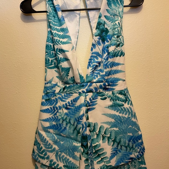 Lulu’s Romper - Picture 2 of 4